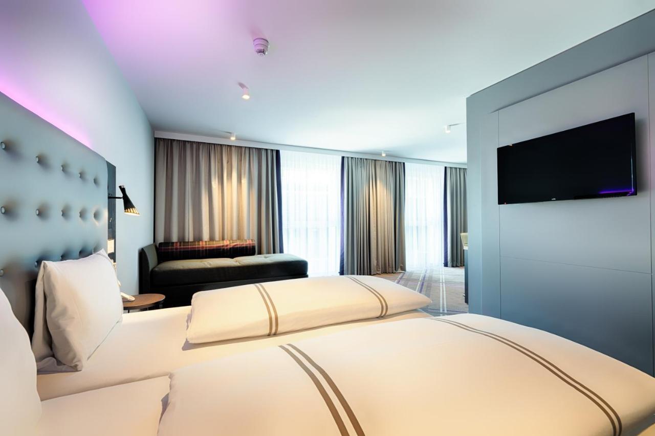 Premier Inn Darmstadt City Centre ภายนอก รูปภาพ