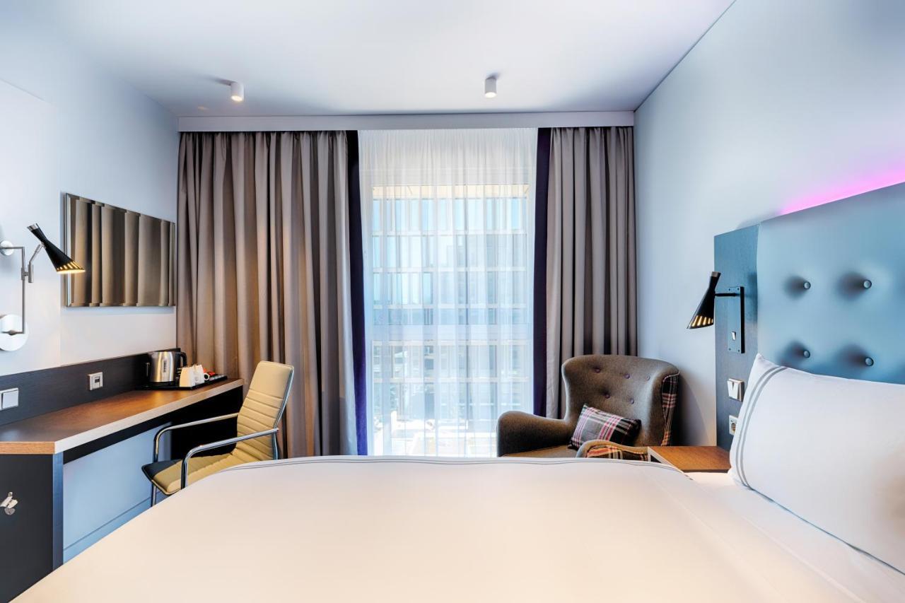 Premier Inn Darmstadt City Centre ภายนอก รูปภาพ