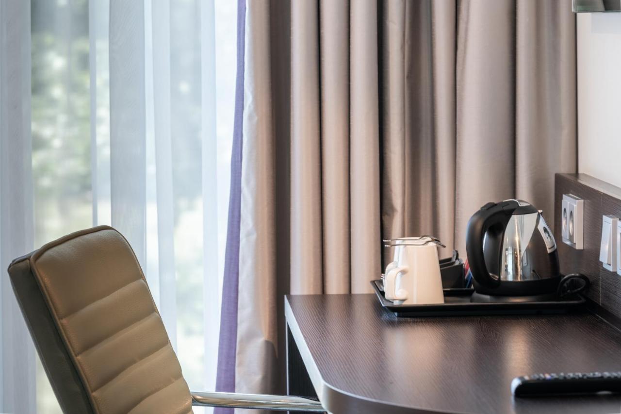 Premier Inn Darmstadt City Centre ภายนอก รูปภาพ